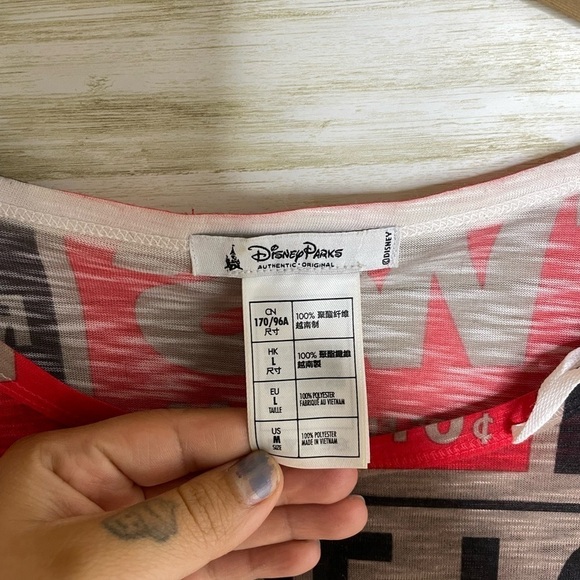 Disney Parks Pop Culture Newspaper Paparazzi Minnie Mickey Tee - Picture 3 of 5